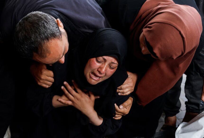 Bölge sakinleri, İsrail tanklarının Gazze’nin kuzeyine geri döndüğünü, savaş uçaklarının Refah’ı vurduğunu söylüyor