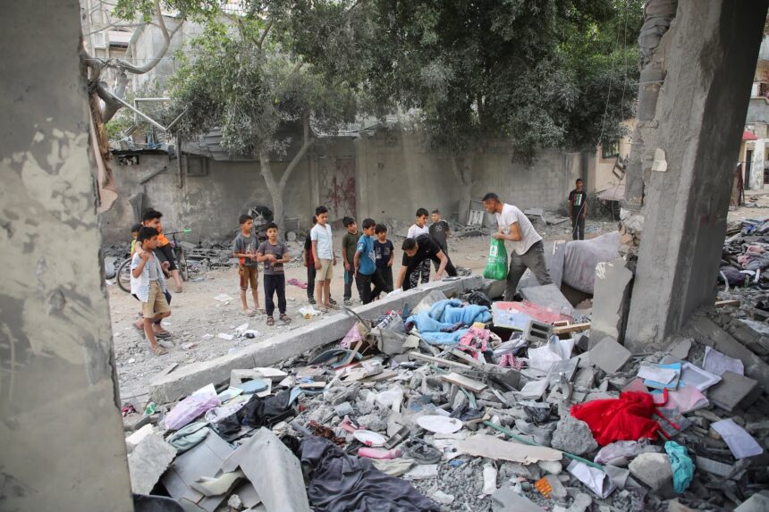 İsrail işgal tehdidi öncesinde Refah’a yönelik saldırılarını yoğunlaştırdı