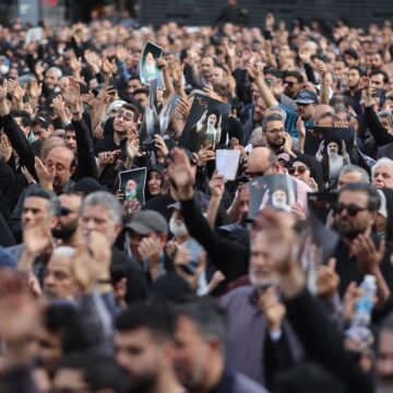 İran’da Cumhurbaşkanı Reisi ve arkadaşları anılmaya devam ediyor