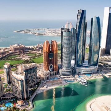 Abu Dhabi’nin Büyüleyici Dünyası: Gelenek ve Modernliğin Eşsiz Buluşması